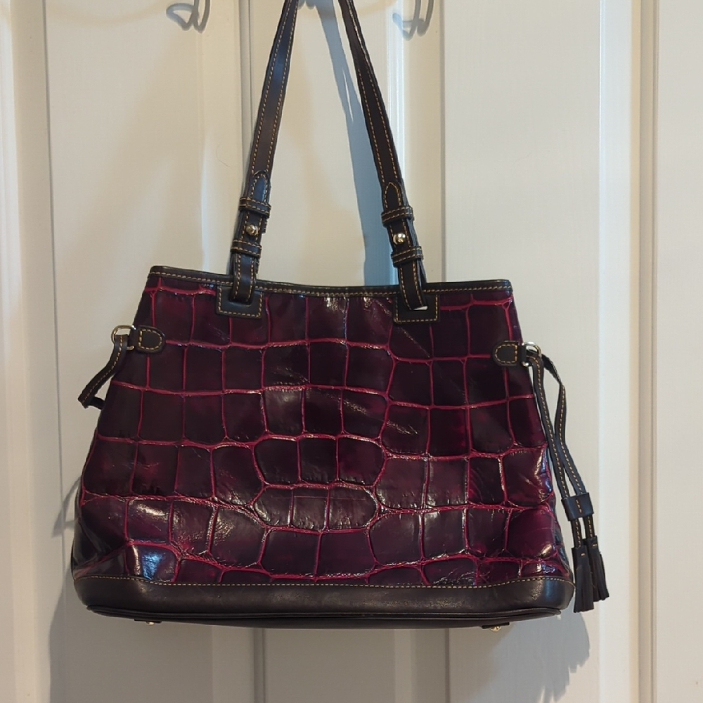 Elegant Burgundy Crocodile-Embossed Tote Bag